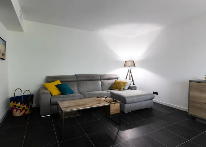 3p Avec Jardin Et Piscine Au Coeur Du Palm - 3p Avec Jardin Et Piscine Au Coeur Du Palm Mae-1643 شقة